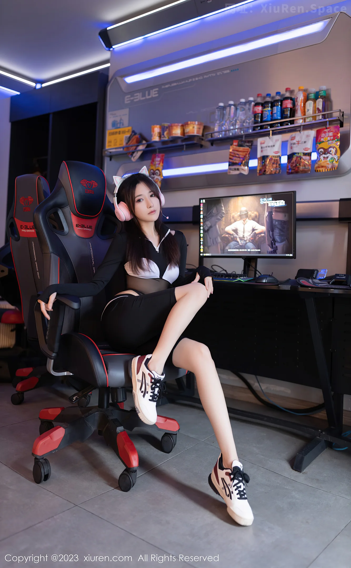 图片[2]-[XiuRen秀人网]VOL.7361 模特鱼子酱Fish电竞场景性感深色轻透连体衣秀曼妙身姿诱惑写真81P-秀人网官方网站